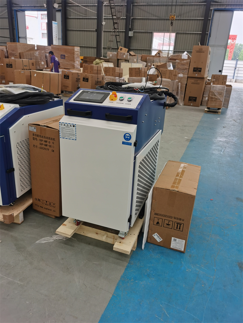 Industrial Laser Cleaning Machine - آلة تنظيف بالليزر عالية القدرة 6000